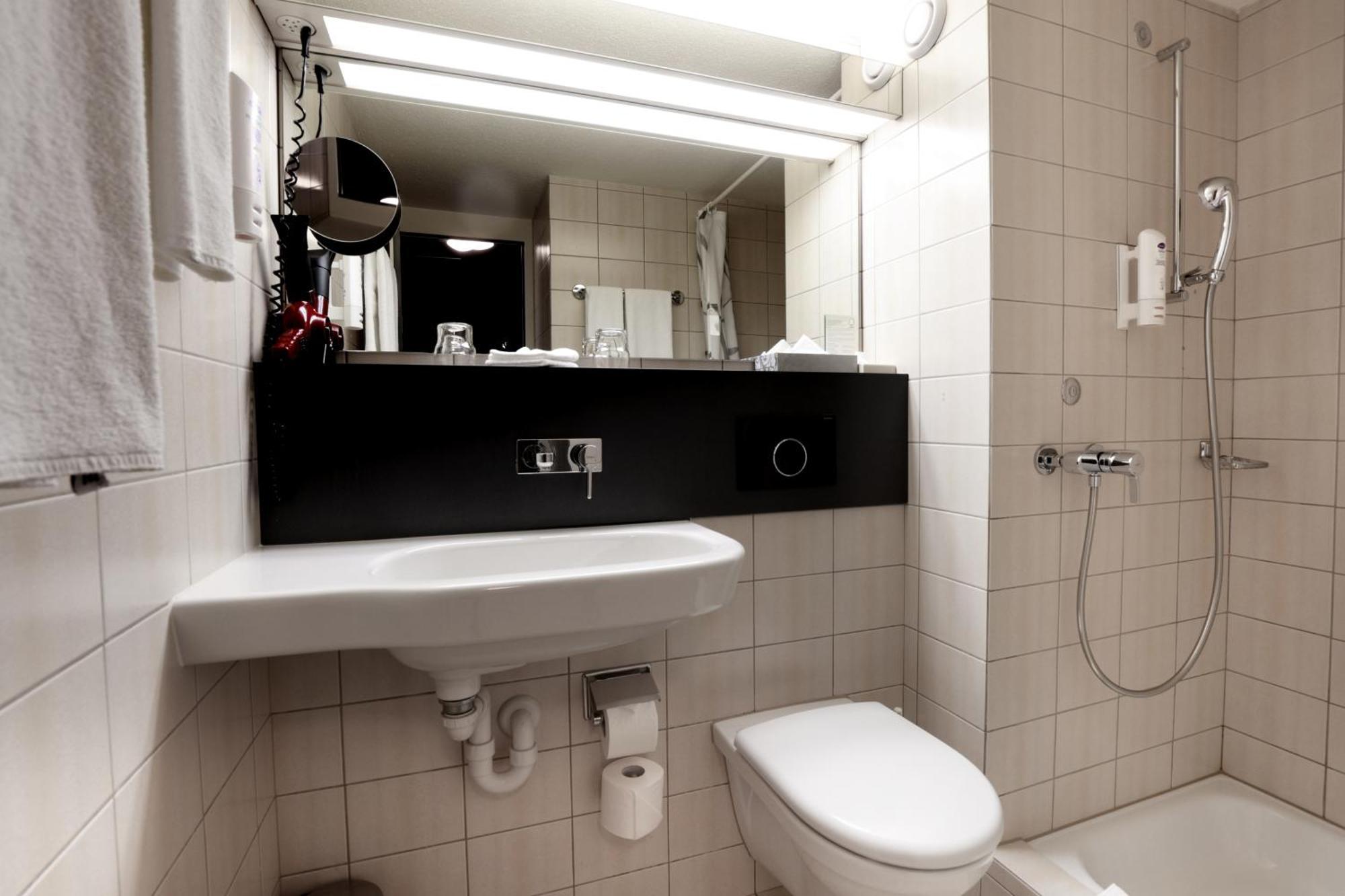 Hotel Thurgauerhof Self-Check-In Weinfelden Eksteriør bilde